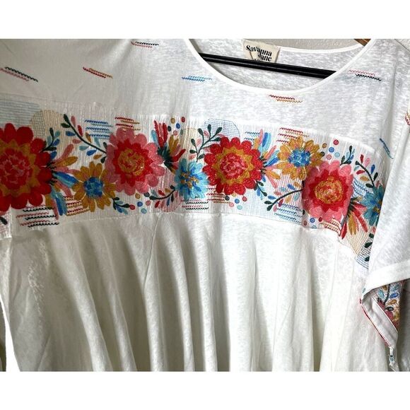 Savanna Jane Size 1X 2X Embroidered Top PonchoWhite Floral Flowers Plus - Picture 4 of 10